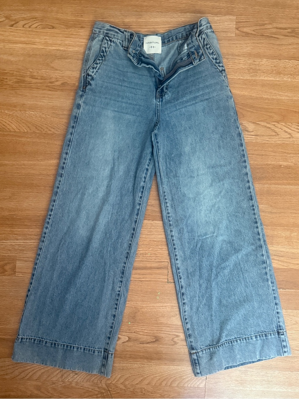 Habitual Wide Leg High-Rise Jeans Size 4/27